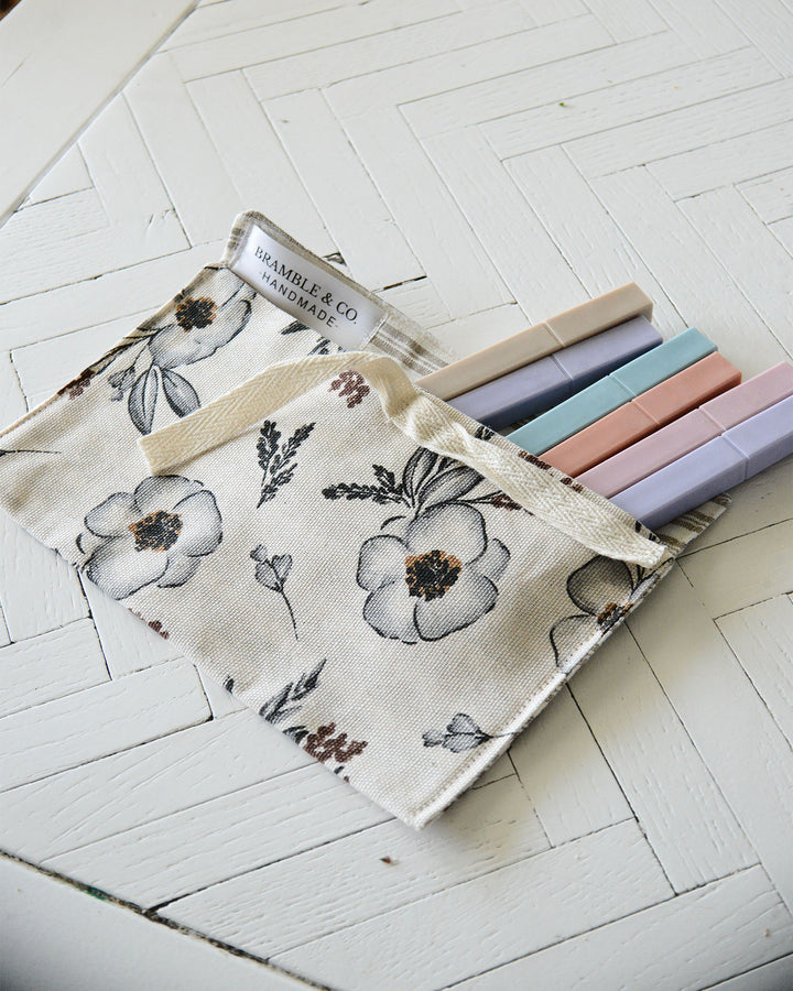 the Flora pouch
