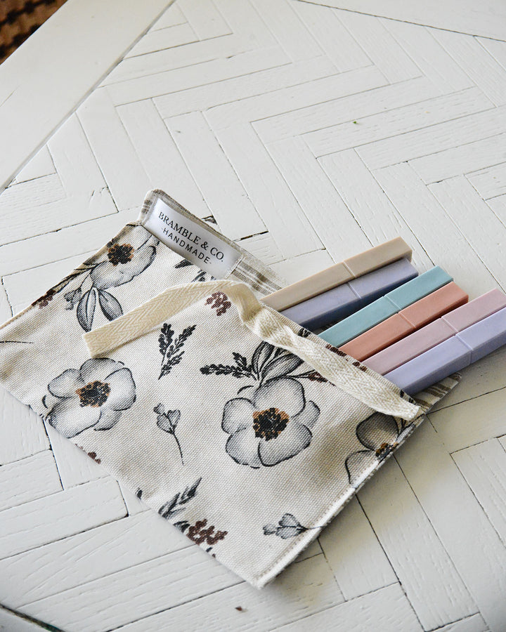 the Flora pouch