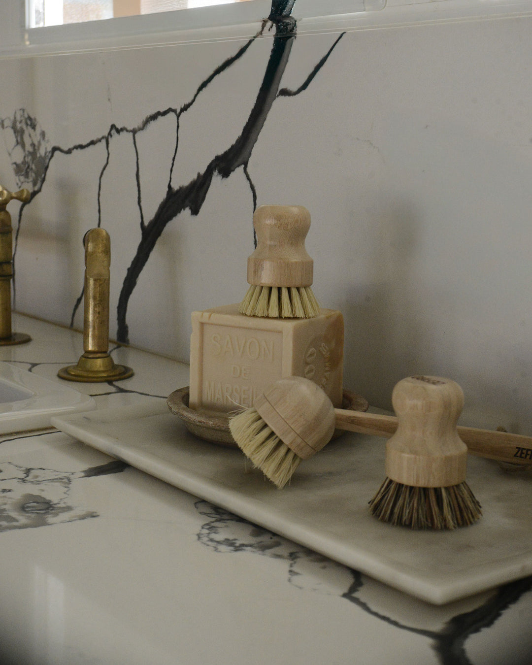 Bamboo Long Handle Dish Brush